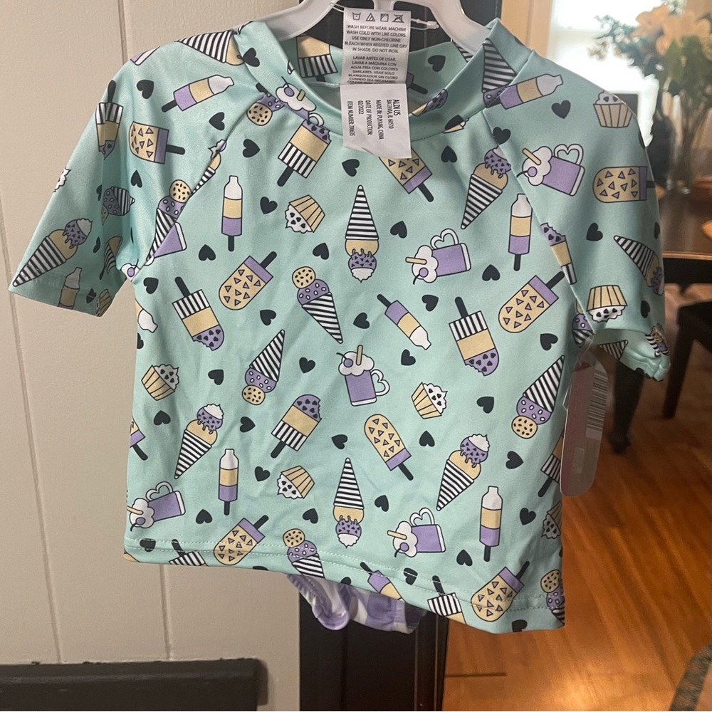New toddlers three piece swim set